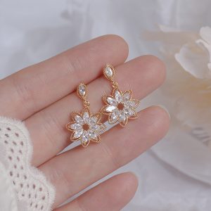 Exquisite Crystal Daisy Sunflower Earrings For Wedding Party Gift